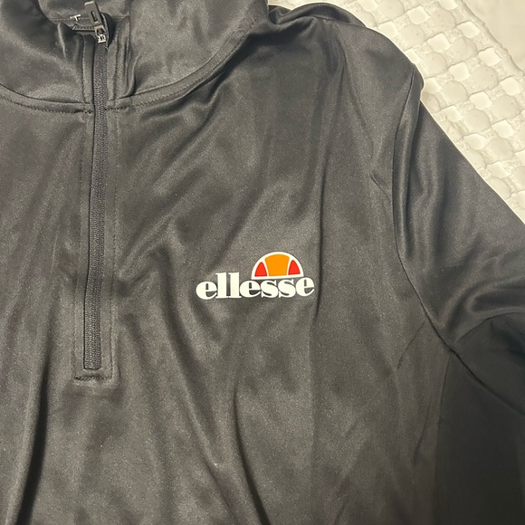 Ellesse Black Logo Pullover - Picture 2 of 7